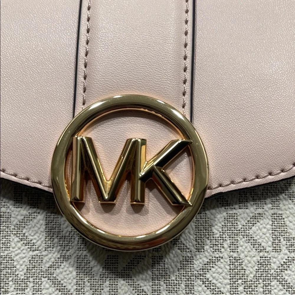 Michael Kors Pink and Cream Phone Crossbody - Picture 5 of 5